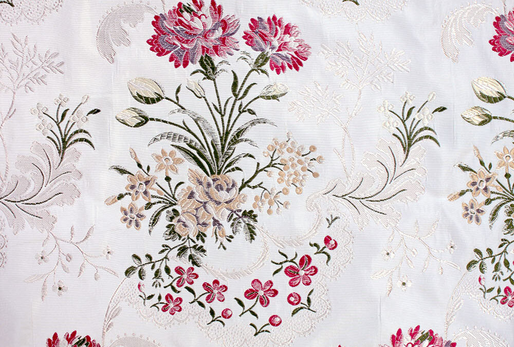 Gainsborough: Bright Floral Design